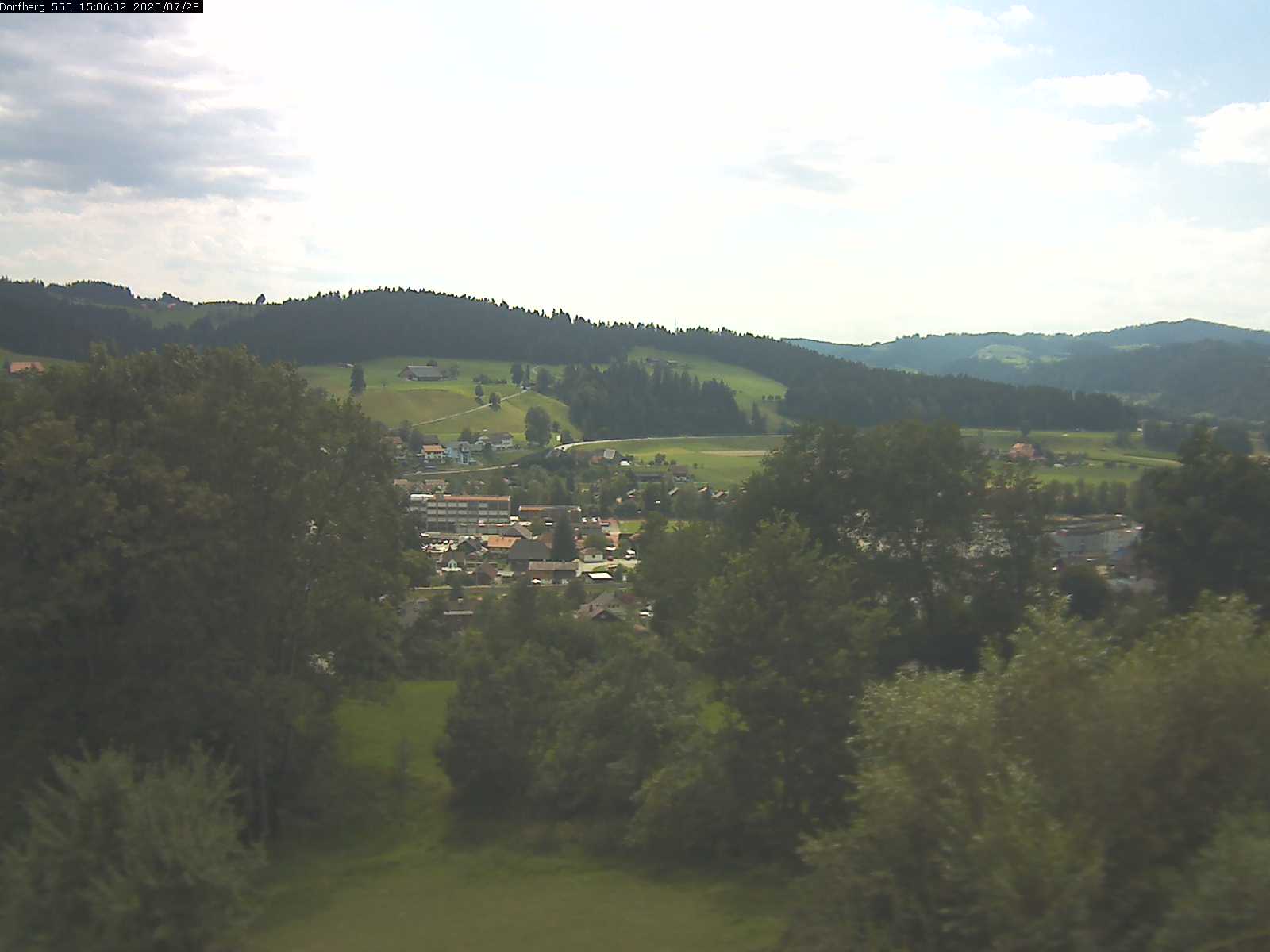 Webcam-Bild: Aussicht vom Dorfberg in Langnau 20200728-150601