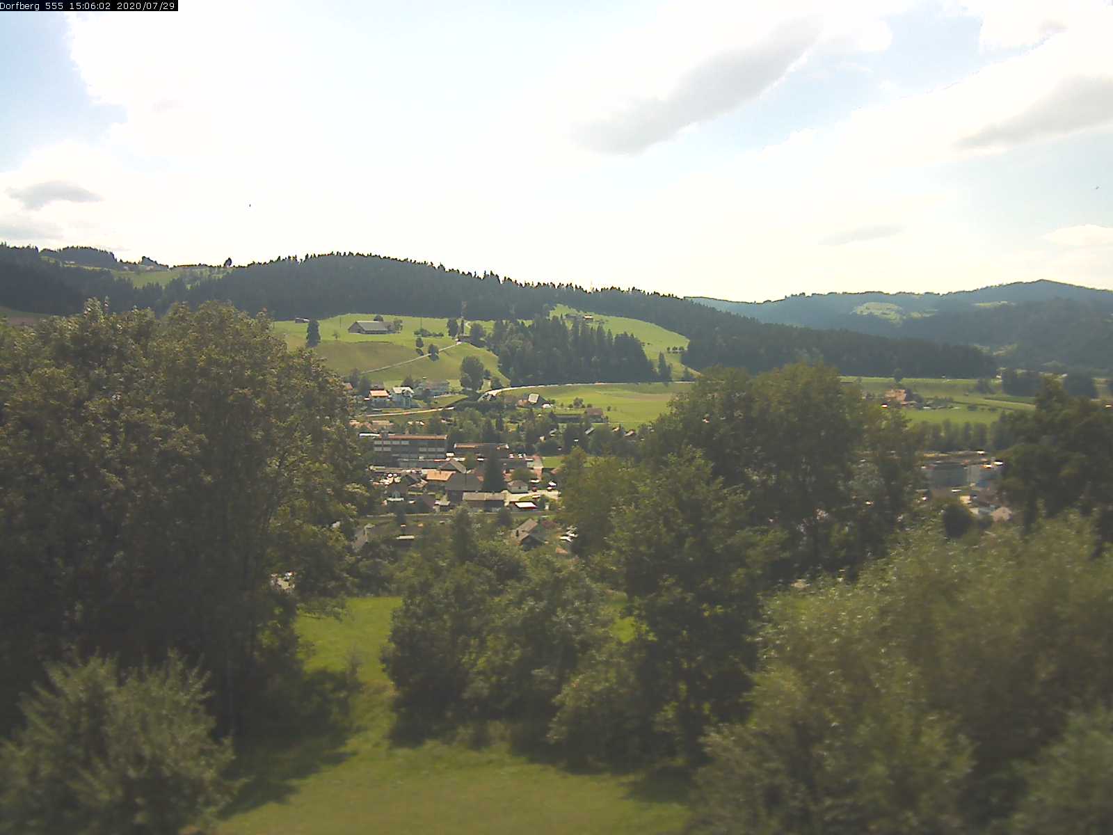 Webcam-Bild: Aussicht vom Dorfberg in Langnau 20200729-150601