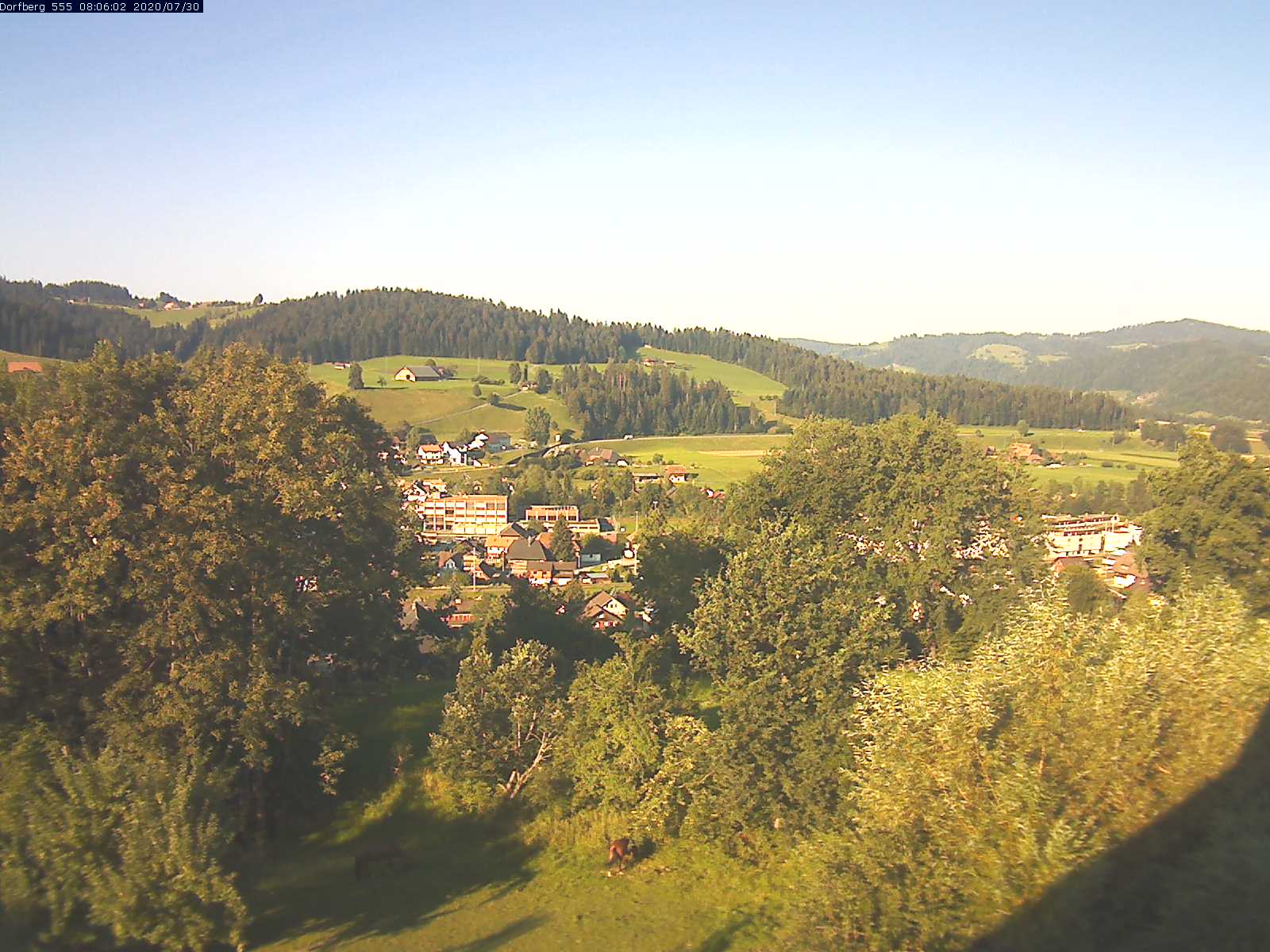 Webcam-Bild: Aussicht vom Dorfberg in Langnau 20200730-080601