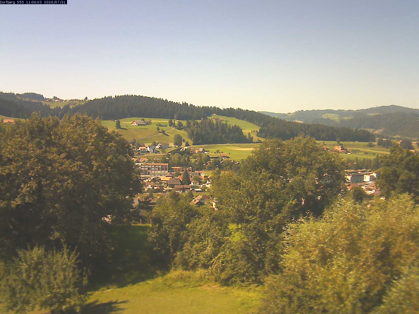 Webcam-Bild: Aussicht vom Dorfberg in Langnau 20200731-110601