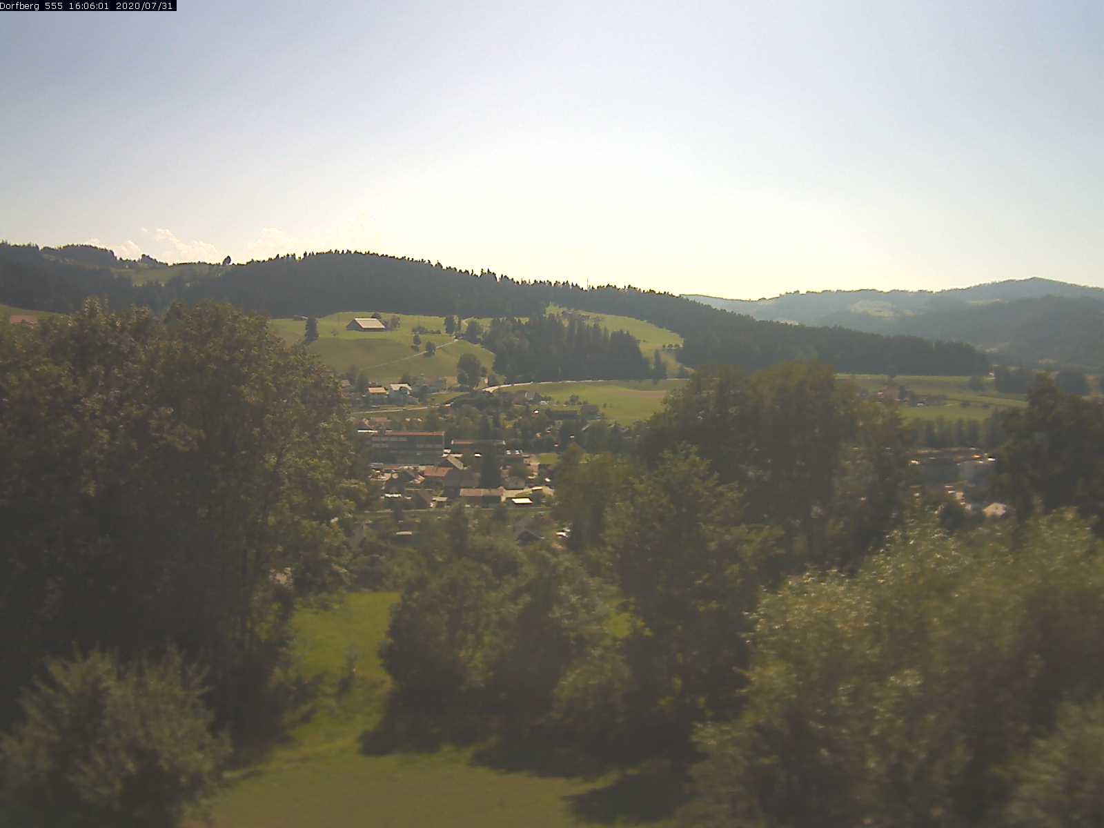 Webcam-Bild: Aussicht vom Dorfberg in Langnau 20200731-160601
