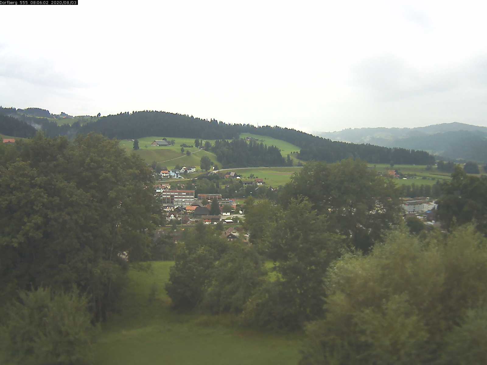 Webcam-Bild: Aussicht vom Dorfberg in Langnau 20200803-080601