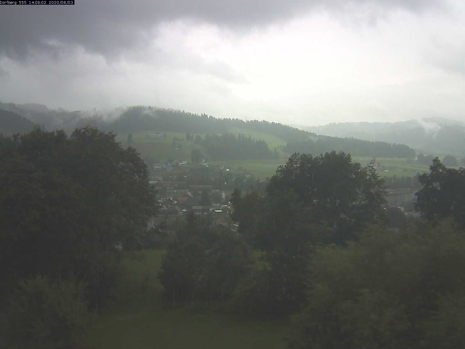 Webcam-Bild: Aussicht vom Dorfberg in Langnau 20200803-140601