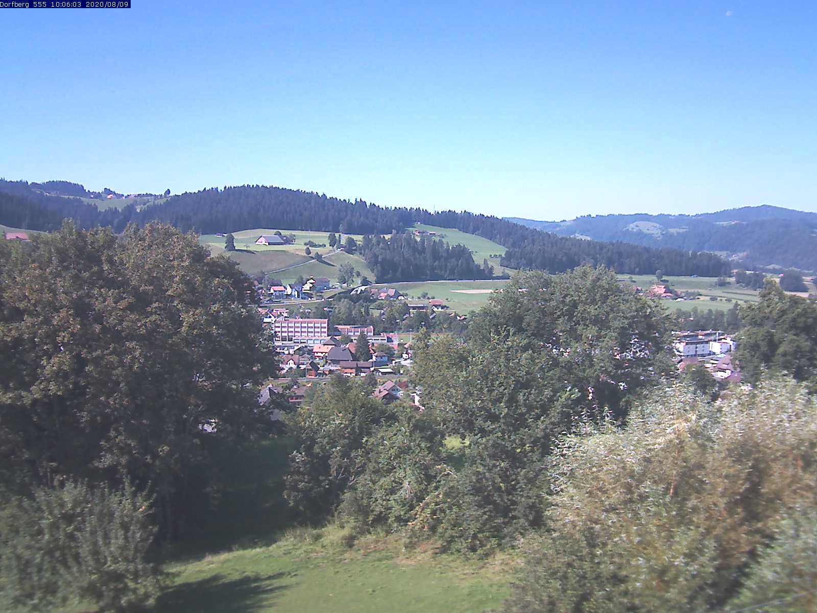 Webcam-Bild: Aussicht vom Dorfberg in Langnau 20200809-100601