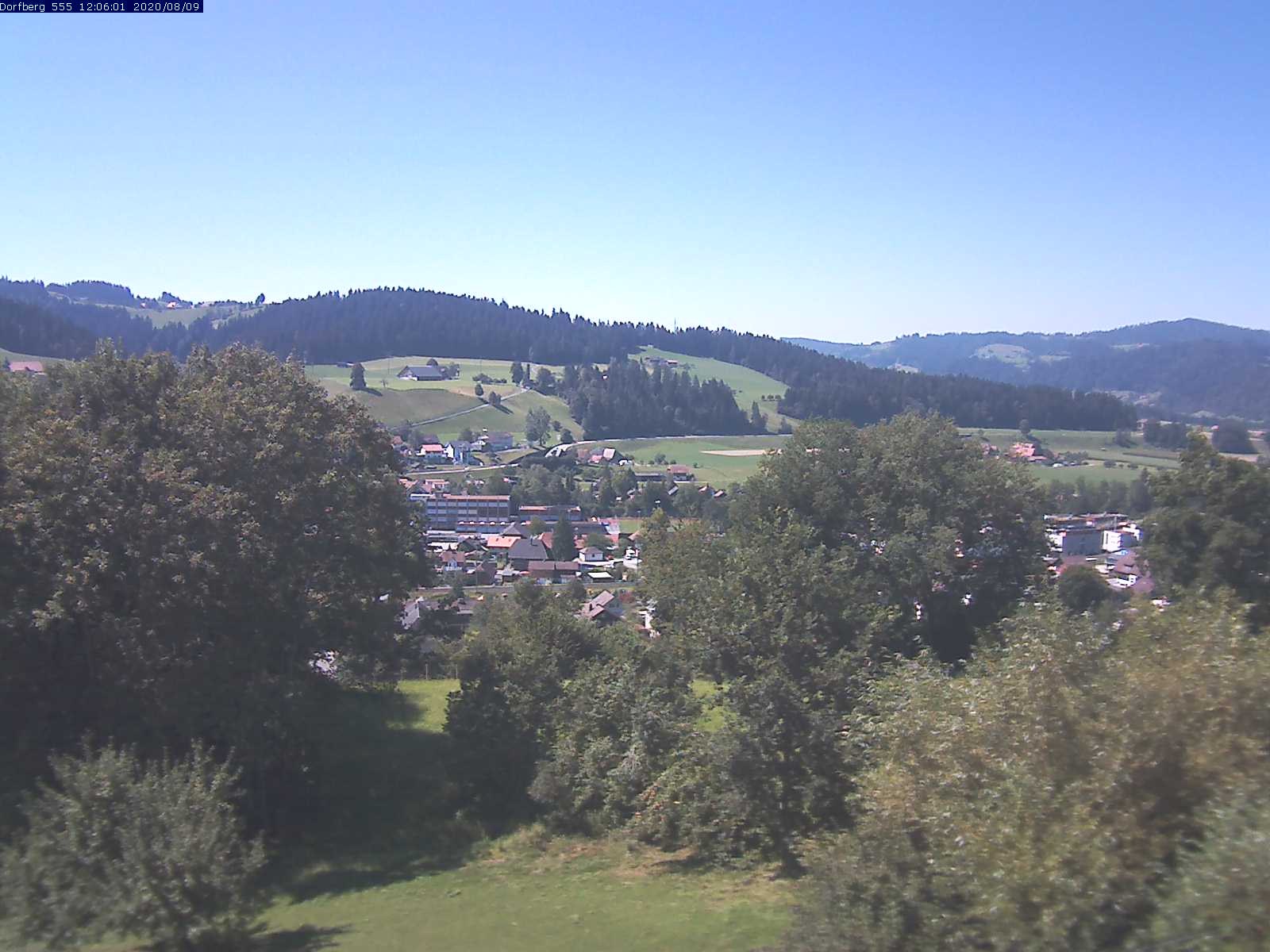 Webcam-Bild: Aussicht vom Dorfberg in Langnau 20200809-120601