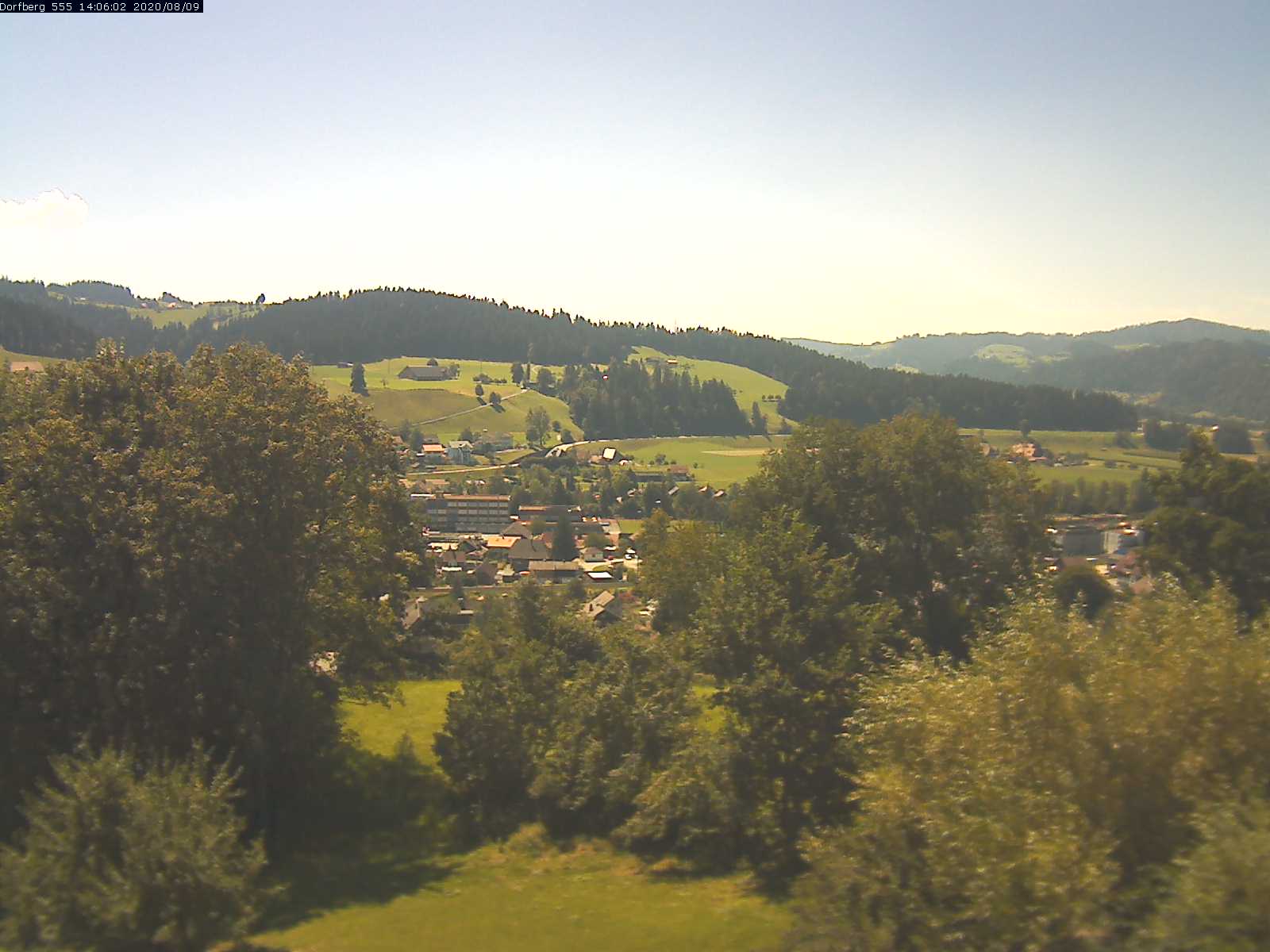 Webcam-Bild: Aussicht vom Dorfberg in Langnau 20200809-140601