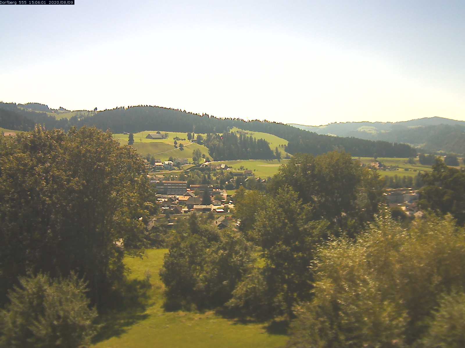Webcam-Bild: Aussicht vom Dorfberg in Langnau 20200809-150601