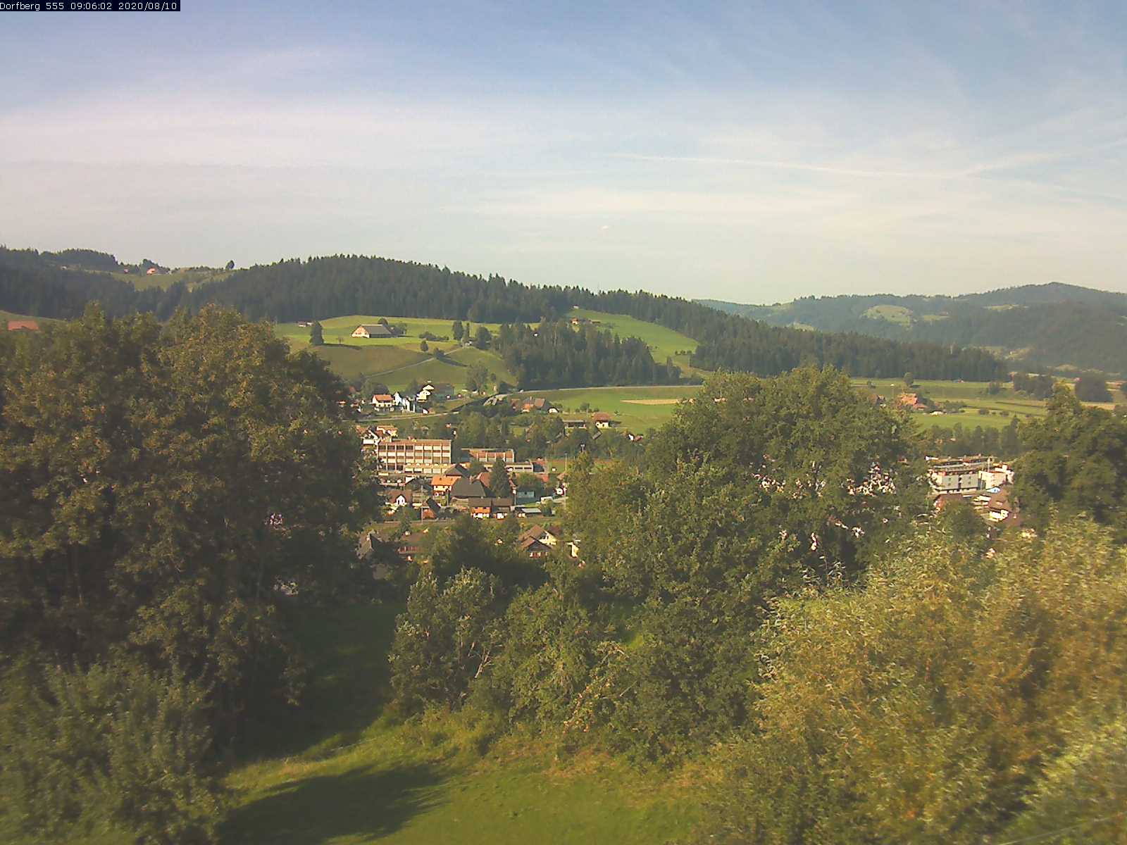 Webcam-Bild: Aussicht vom Dorfberg in Langnau 20200810-090601