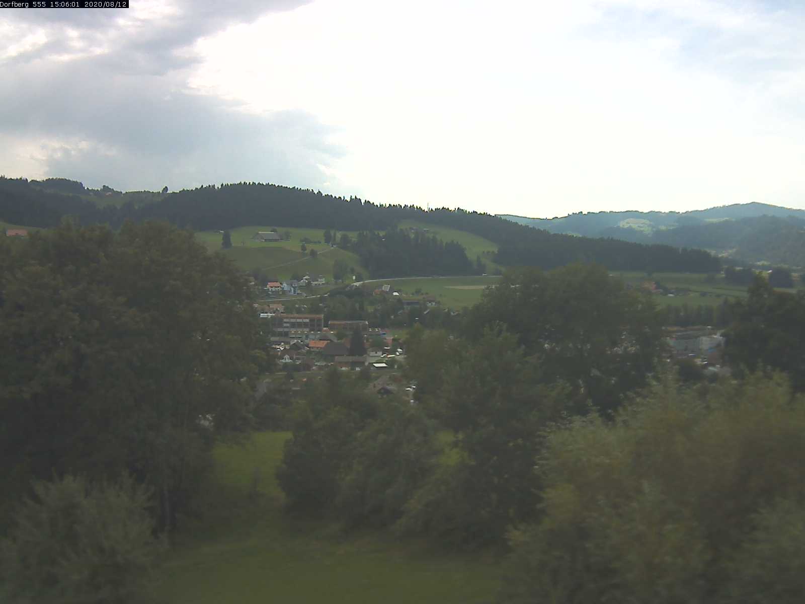 Webcam-Bild: Aussicht vom Dorfberg in Langnau 20200812-150601
