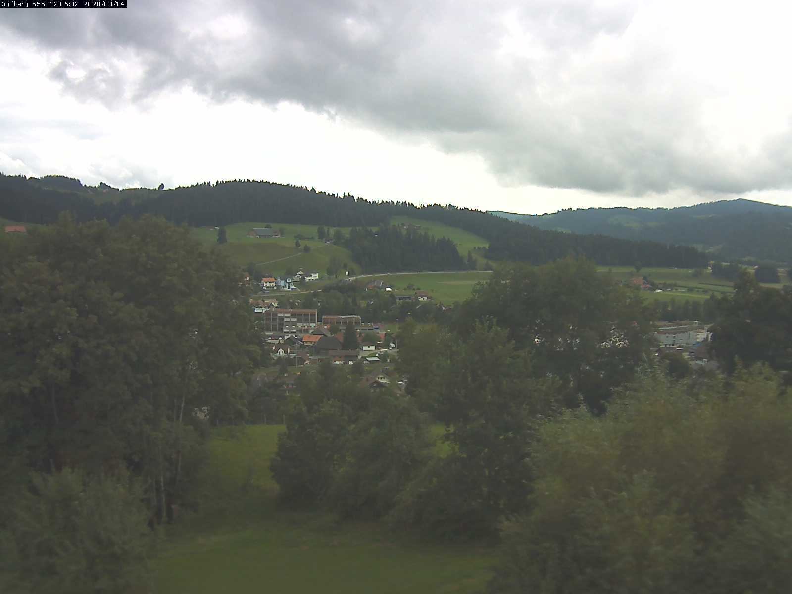 Webcam-Bild: Aussicht vom Dorfberg in Langnau 20200814-120601