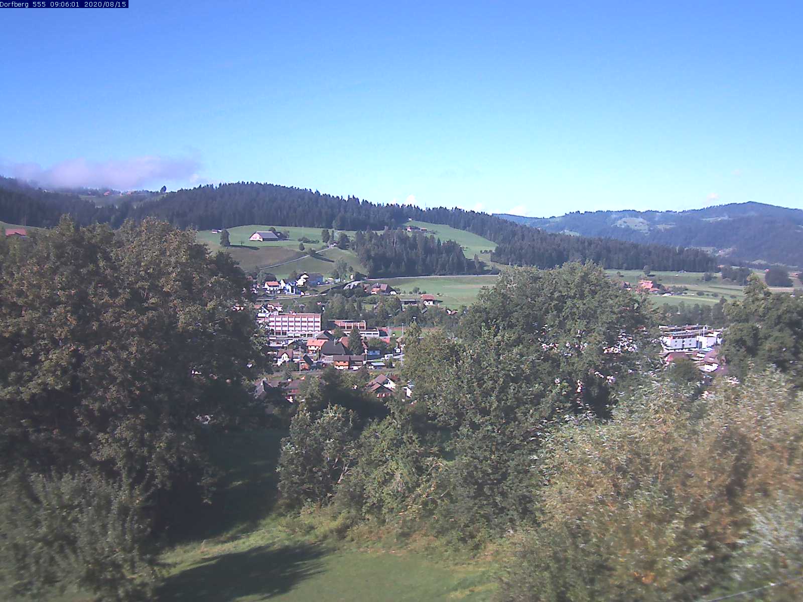 Webcam-Bild: Aussicht vom Dorfberg in Langnau 20200815-090601
