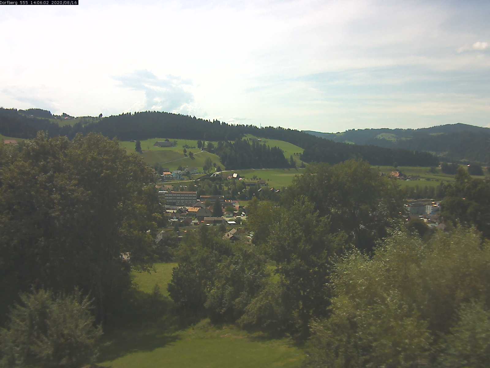 Webcam-Bild: Aussicht vom Dorfberg in Langnau 20200816-140601