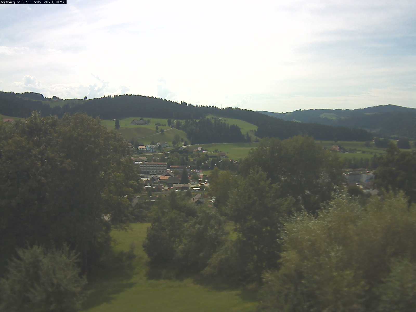 Webcam-Bild: Aussicht vom Dorfberg in Langnau 20200816-150601