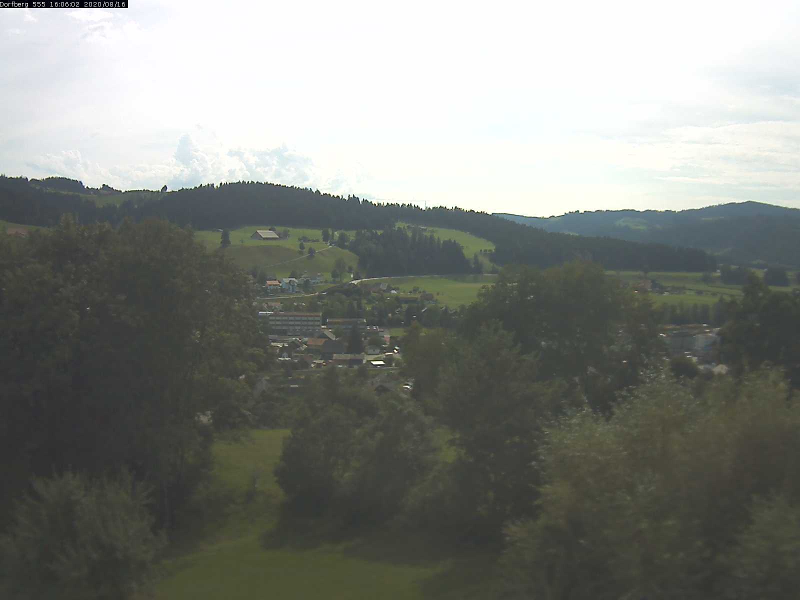 Webcam-Bild: Aussicht vom Dorfberg in Langnau 20200816-160601