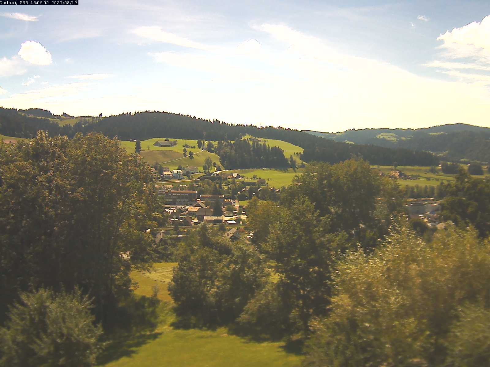 Webcam-Bild: Aussicht vom Dorfberg in Langnau 20200819-150601