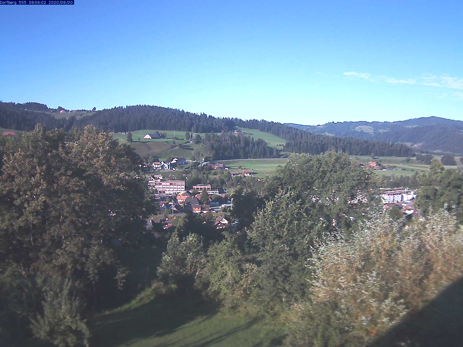 Webcam-Bild: Aussicht vom Dorfberg in Langnau 20200820-080601