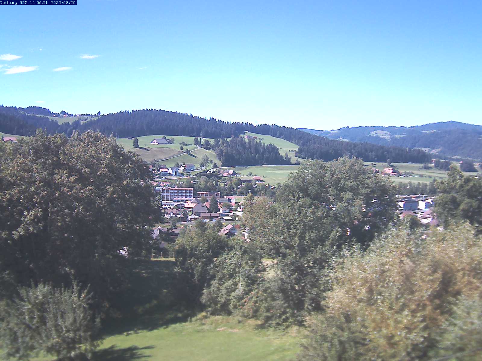 Webcam-Bild: Aussicht vom Dorfberg in Langnau 20200820-110601
