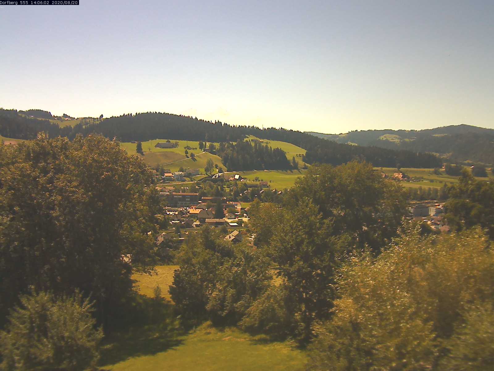 Webcam-Bild: Aussicht vom Dorfberg in Langnau 20200820-140601