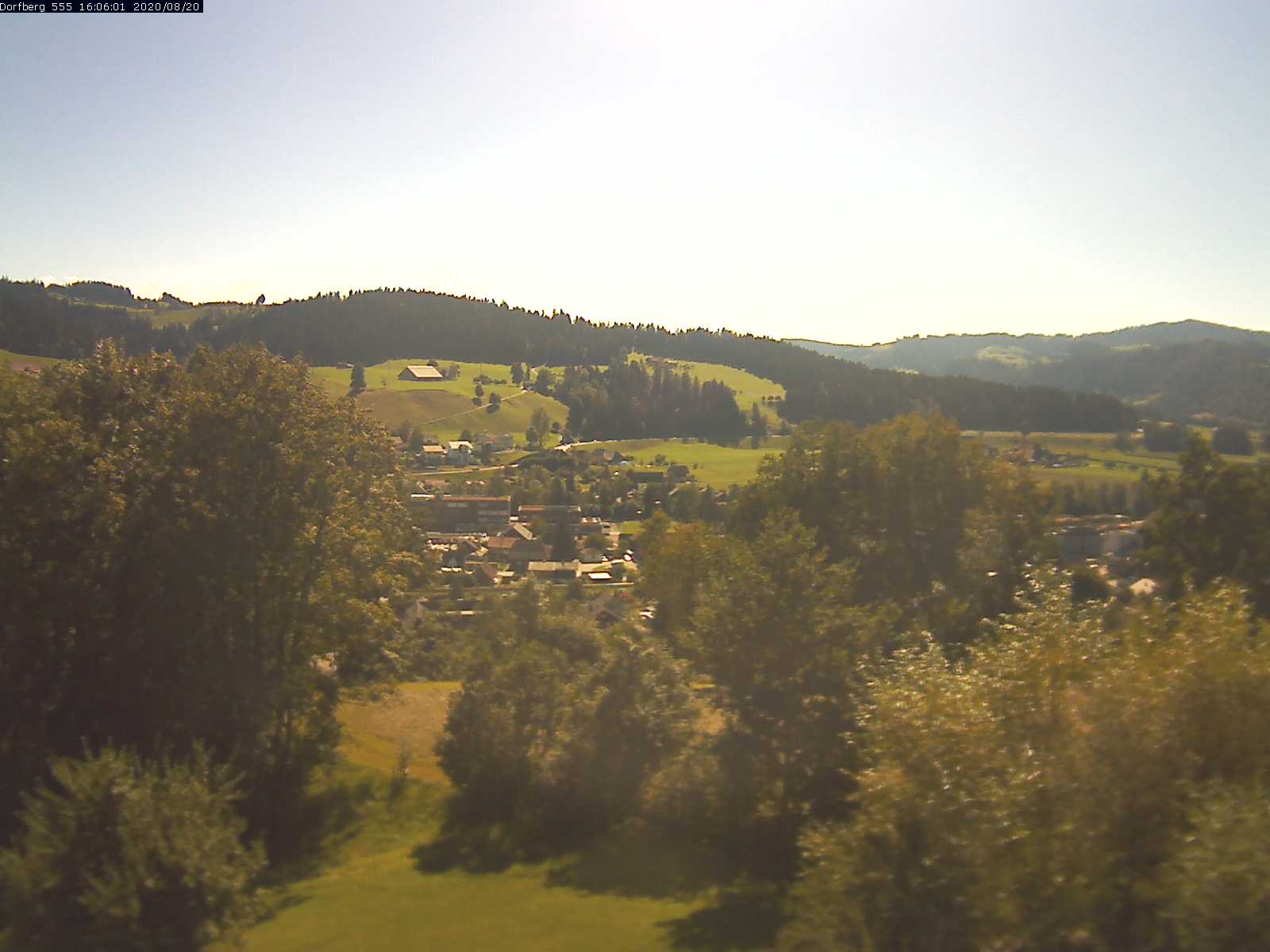 Webcam-Bild: Aussicht vom Dorfberg in Langnau 20200820-160601