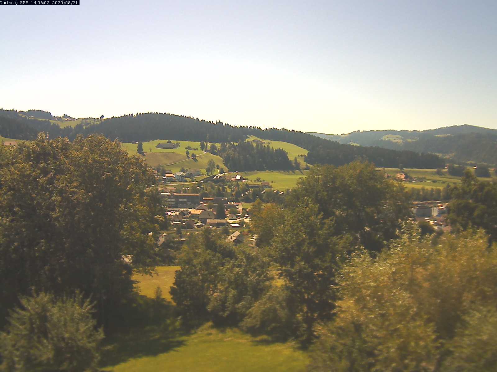 Webcam-Bild: Aussicht vom Dorfberg in Langnau 20200821-140601