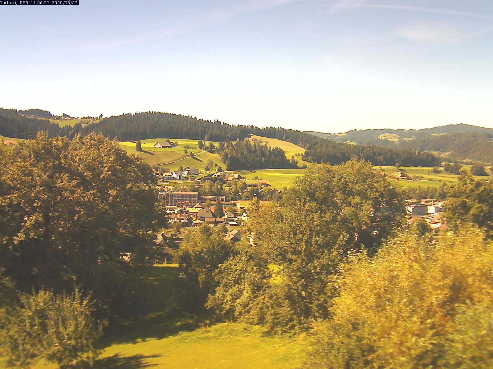 Webcam-Bild: Aussicht vom Dorfberg in Langnau 20200827-110601