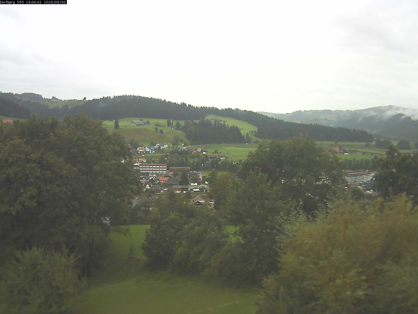 Webcam-Bild: Aussicht vom Dorfberg in Langnau 20200830-160601
