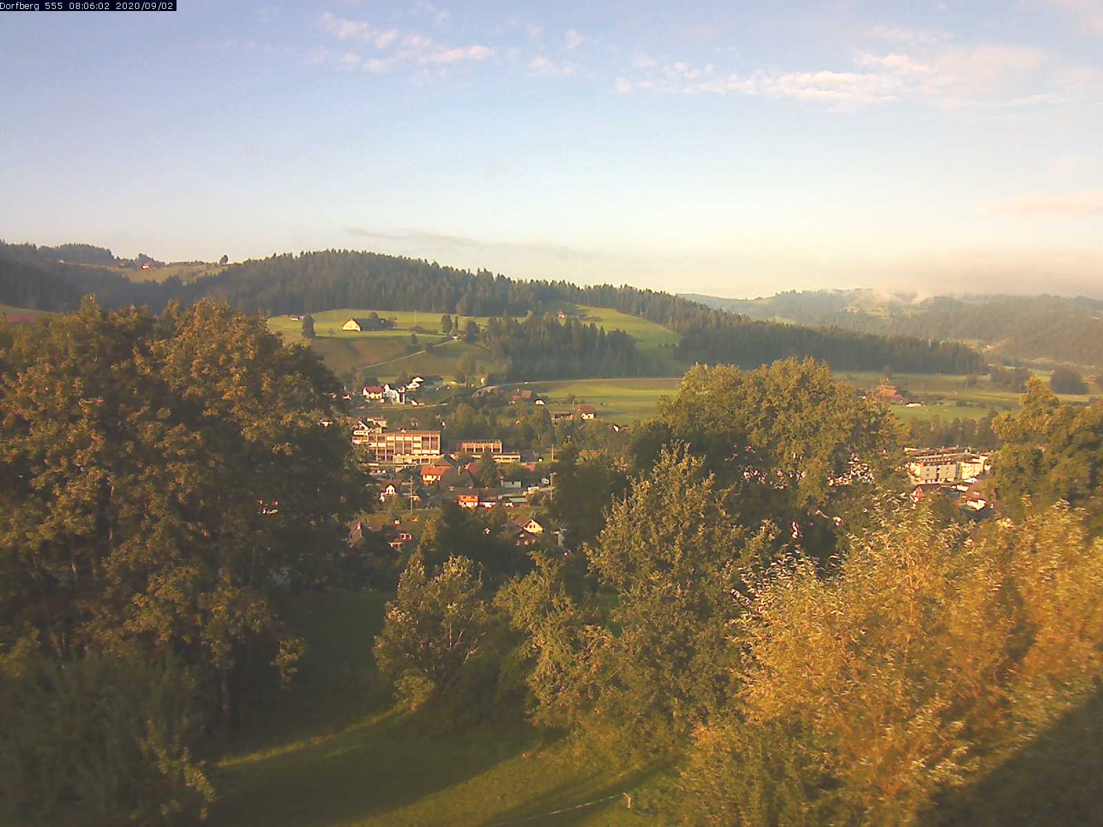 Webcam-Bild: Aussicht vom Dorfberg in Langnau 20200902-080601