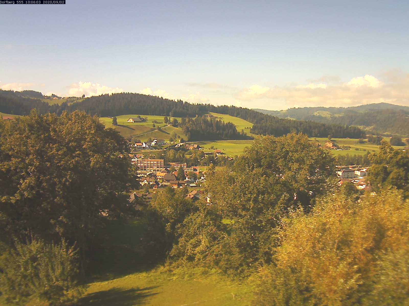 Webcam-Bild: Aussicht vom Dorfberg in Langnau 20200902-100601
