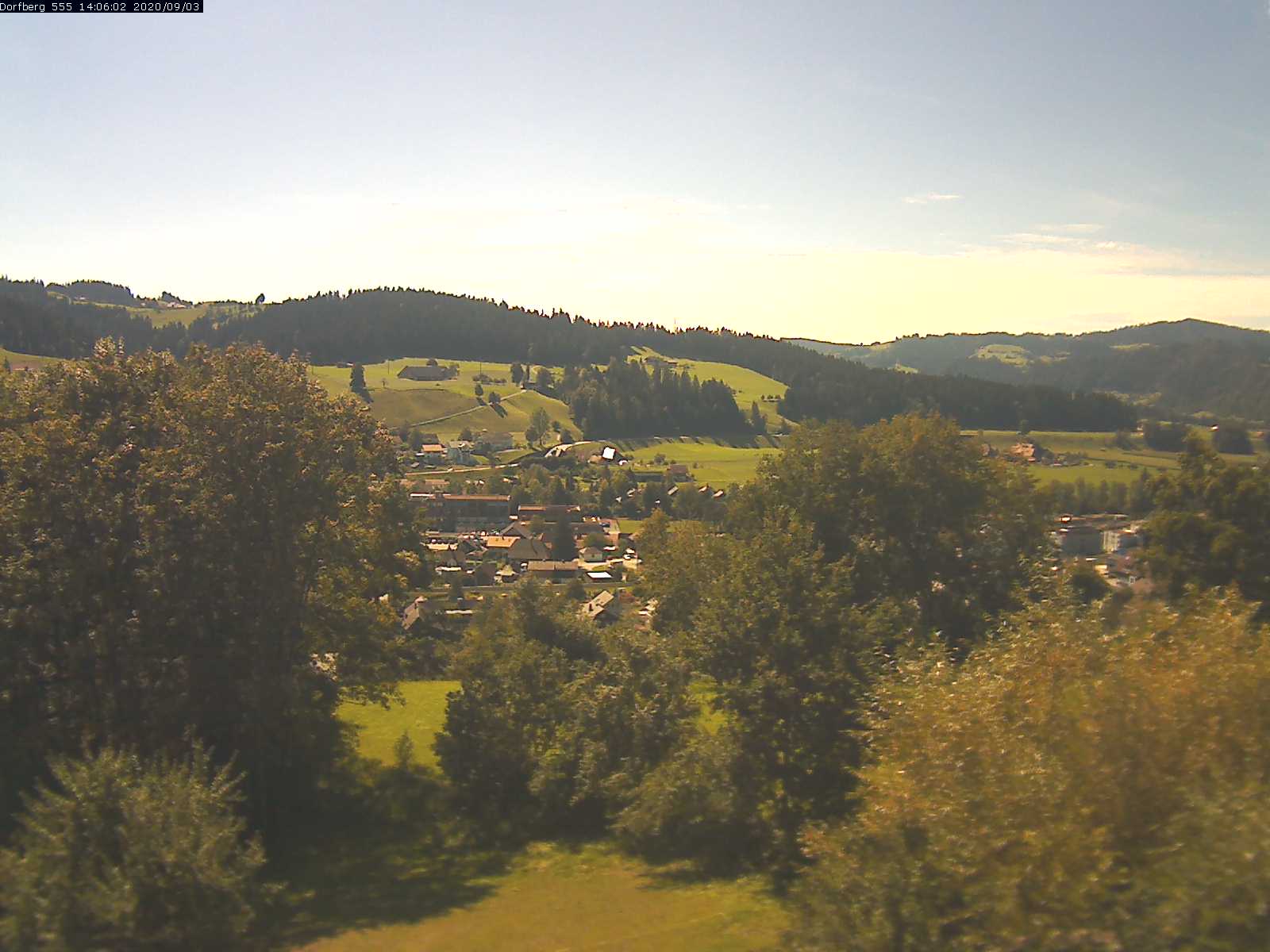 Webcam-Bild: Aussicht vom Dorfberg in Langnau 20200903-140601