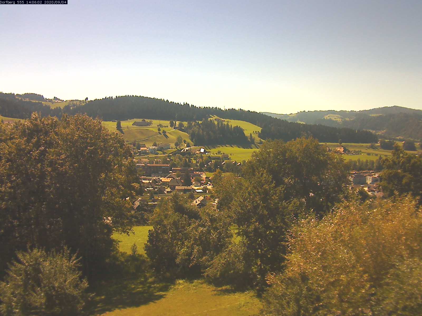 Webcam-Bild: Aussicht vom Dorfberg in Langnau 20200904-140601