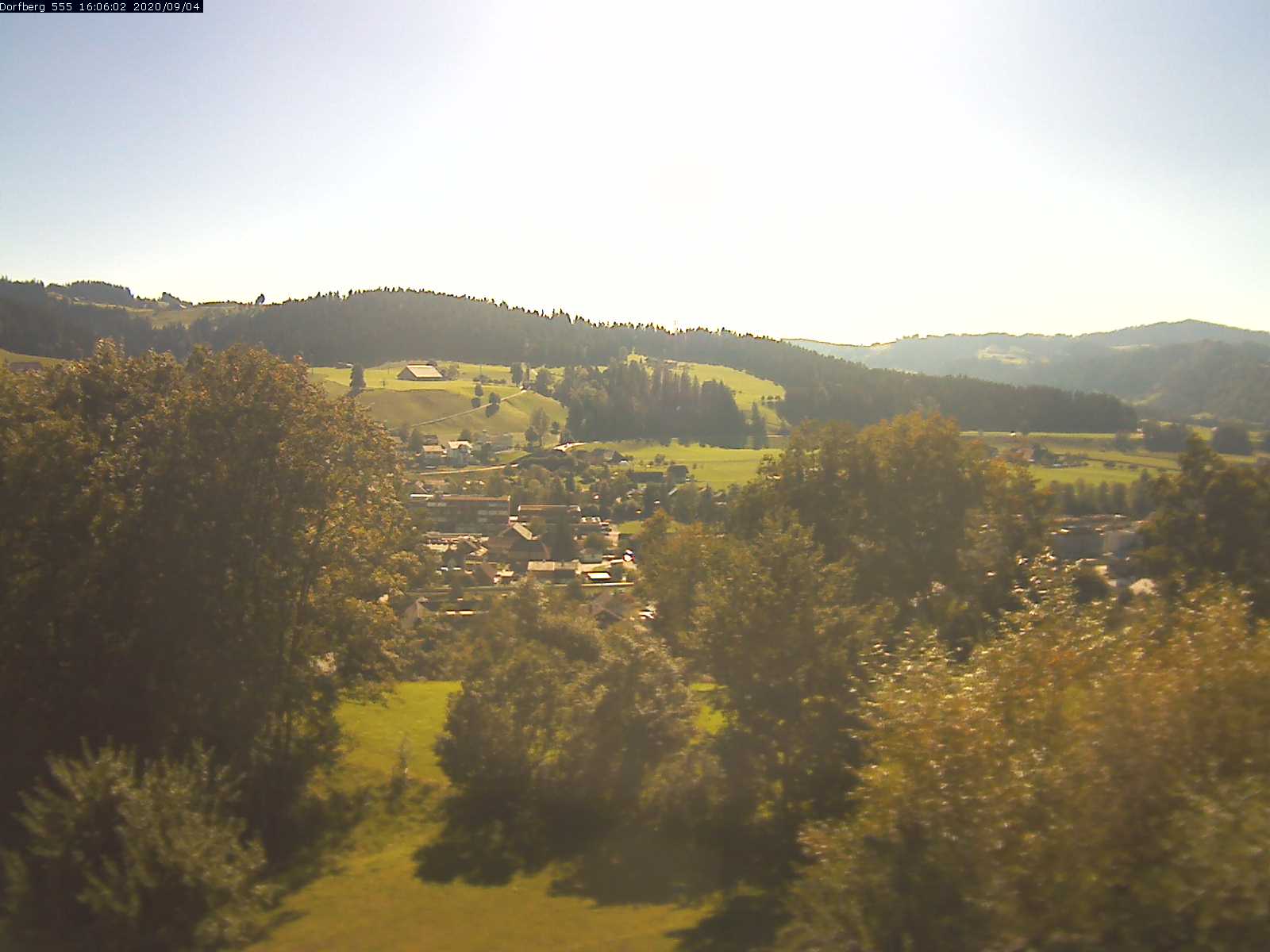 Webcam-Bild: Aussicht vom Dorfberg in Langnau 20200904-160601