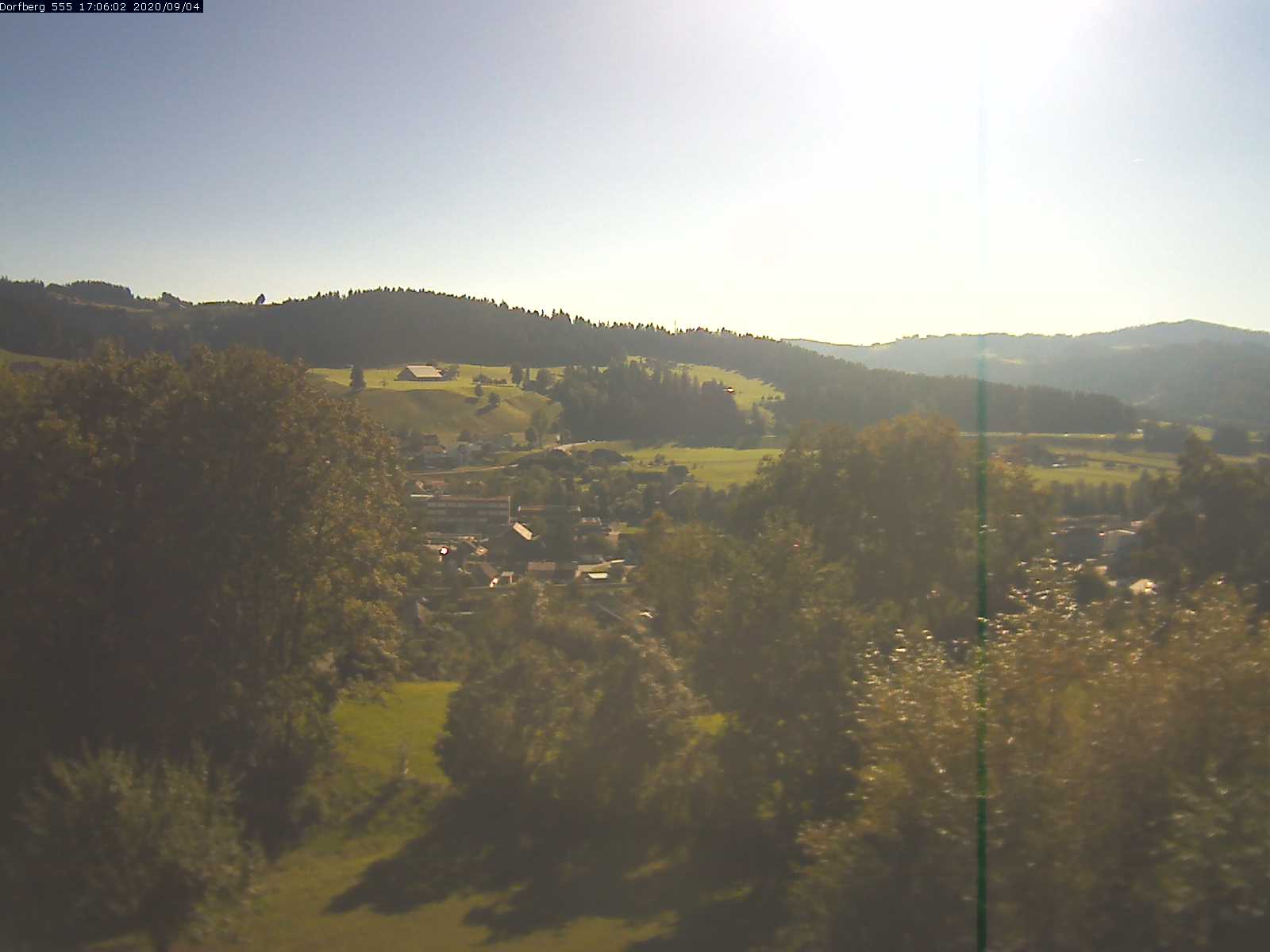 Webcam-Bild: Aussicht vom Dorfberg in Langnau 20200904-170601
