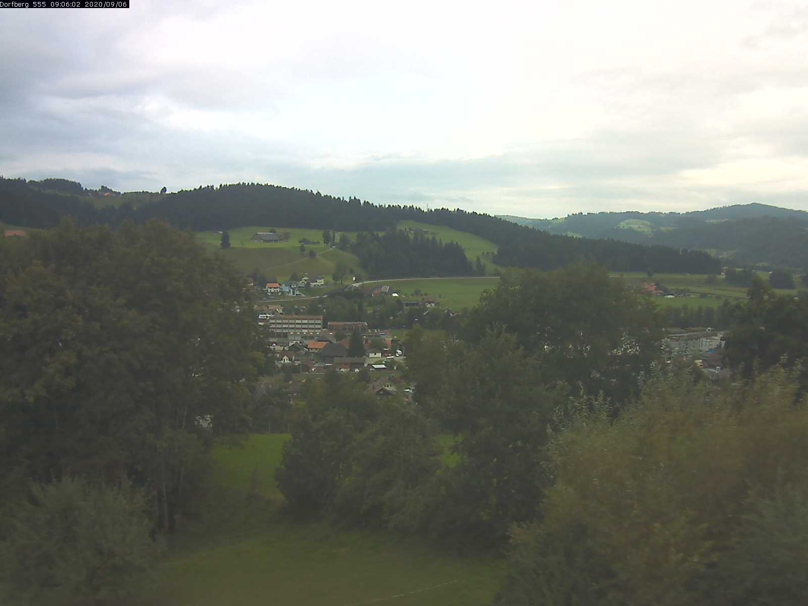 Webcam-Bild: Aussicht vom Dorfberg in Langnau 20200906-090601