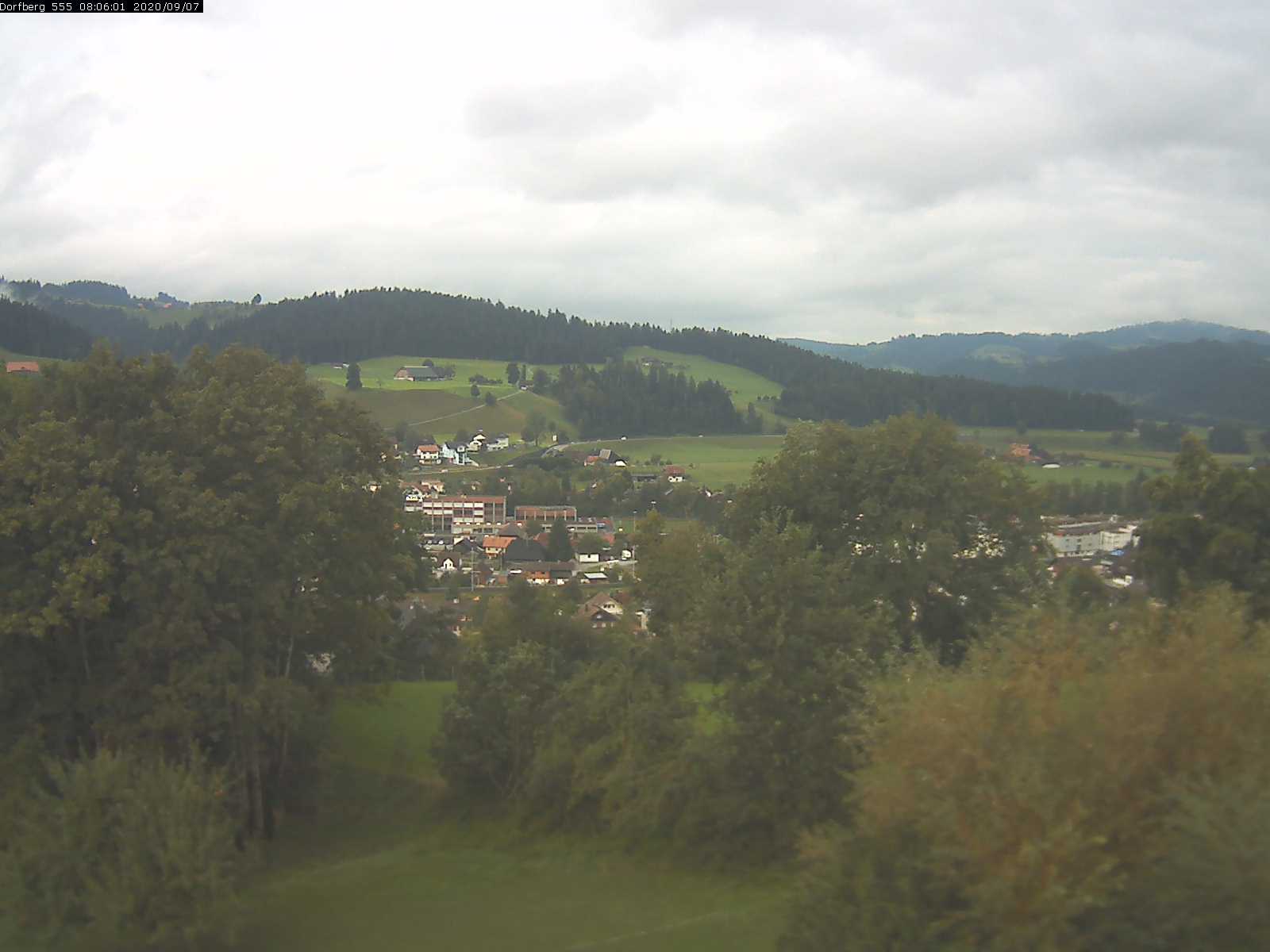 Webcam-Bild: Aussicht vom Dorfberg in Langnau 20200907-080601