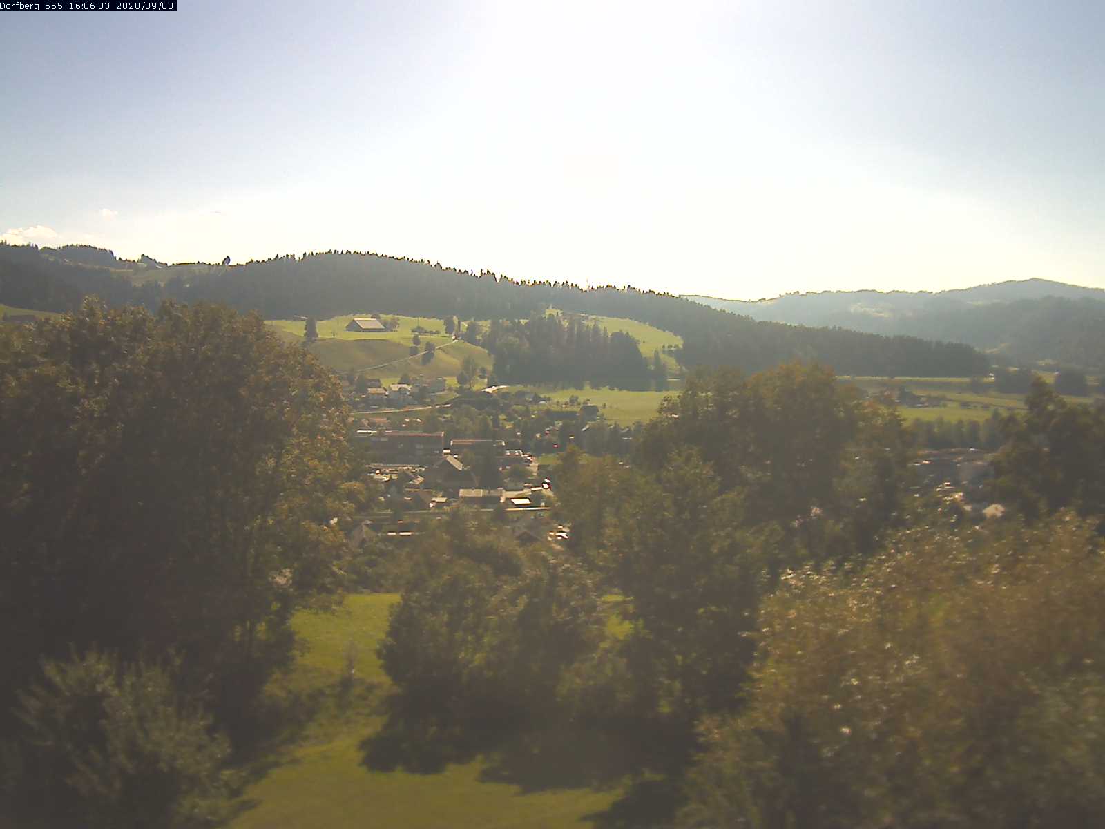 Webcam-Bild: Aussicht vom Dorfberg in Langnau 20200908-160601