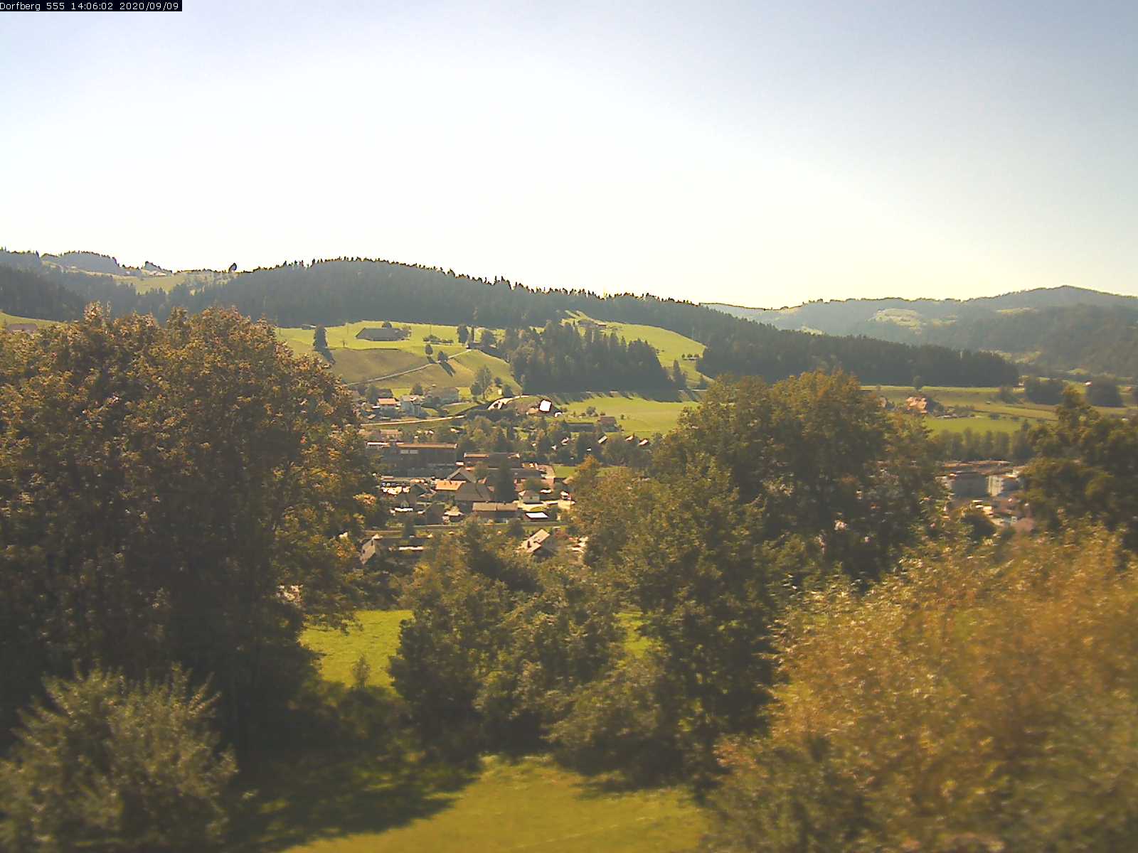 Webcam-Bild: Aussicht vom Dorfberg in Langnau 20200909-140601