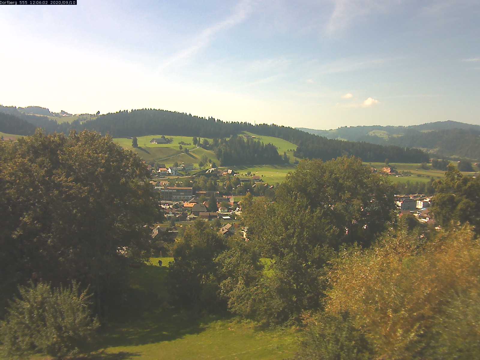 Webcam-Bild: Aussicht vom Dorfberg in Langnau 20200910-120601