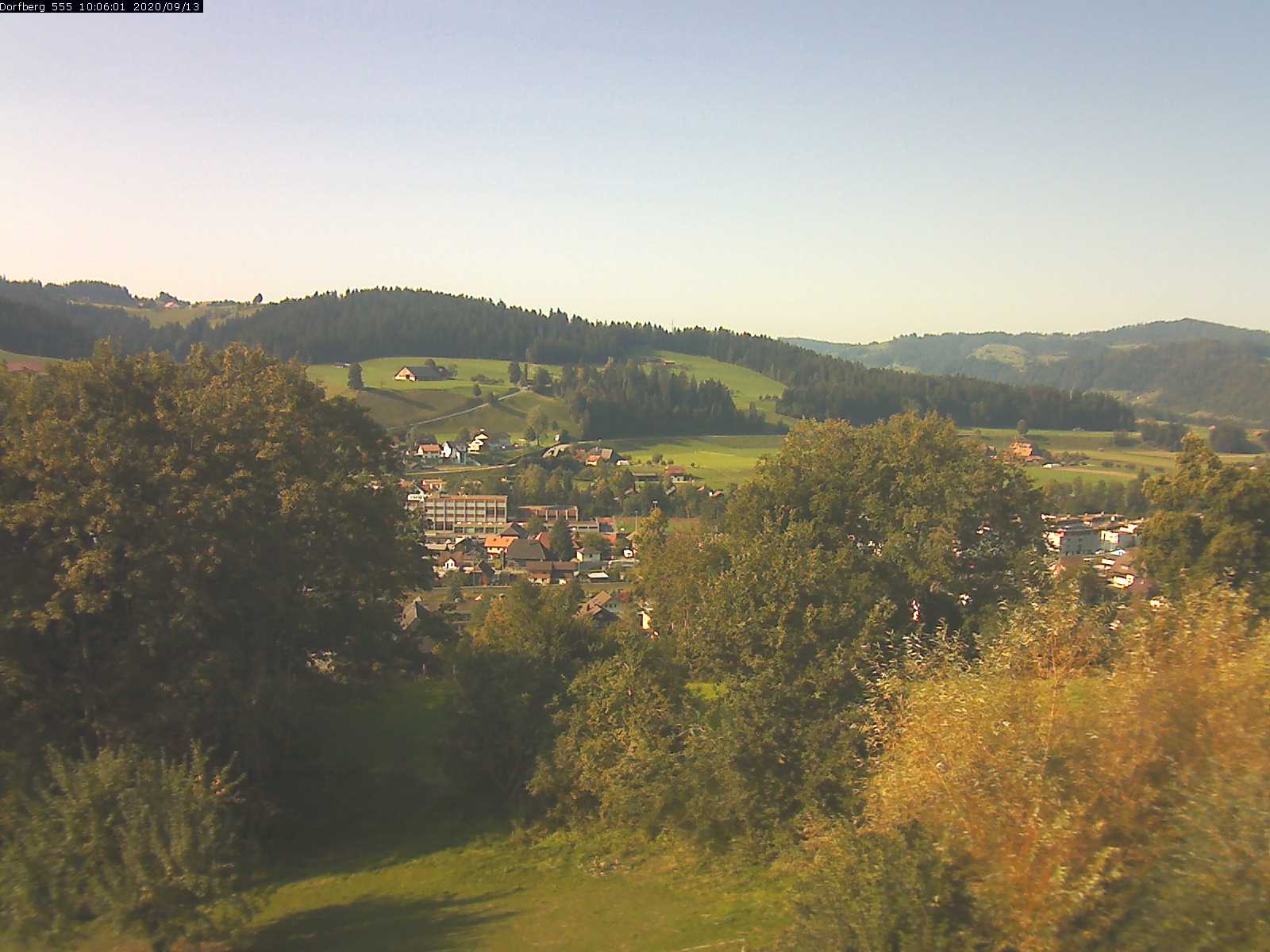 Webcam-Bild: Aussicht vom Dorfberg in Langnau 20200913-100601