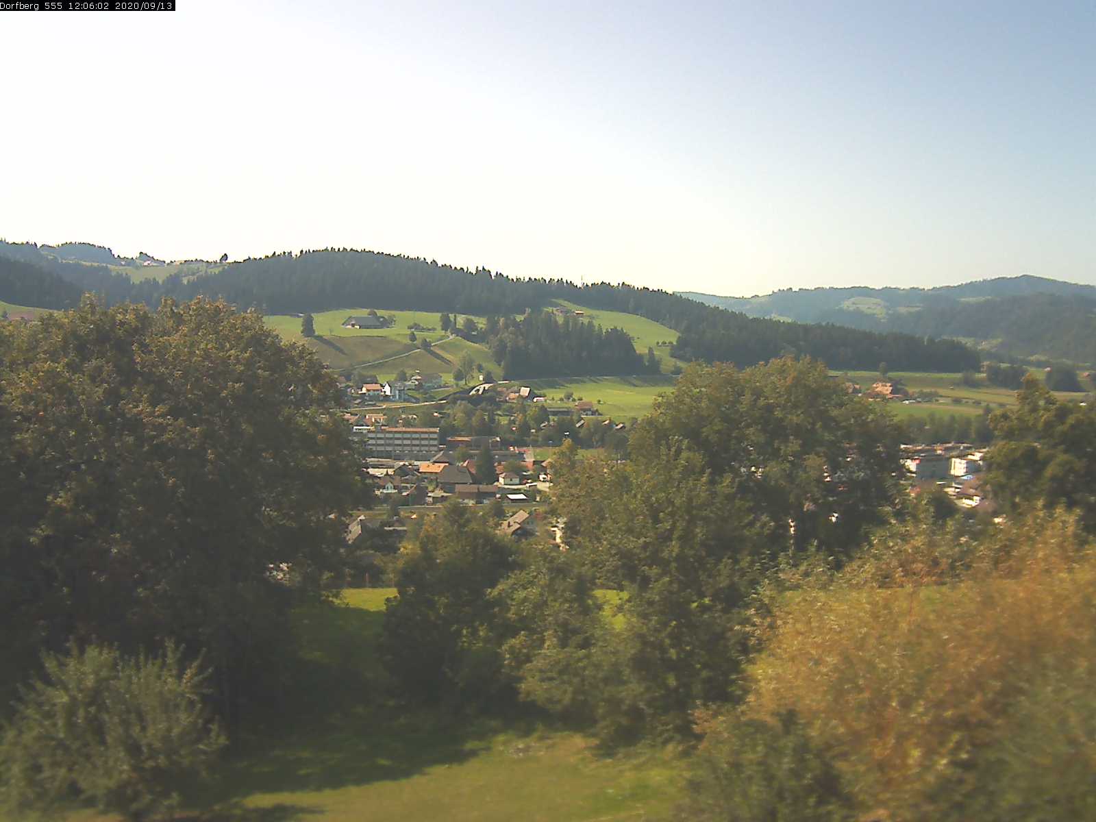 Webcam-Bild: Aussicht vom Dorfberg in Langnau 20200913-120601