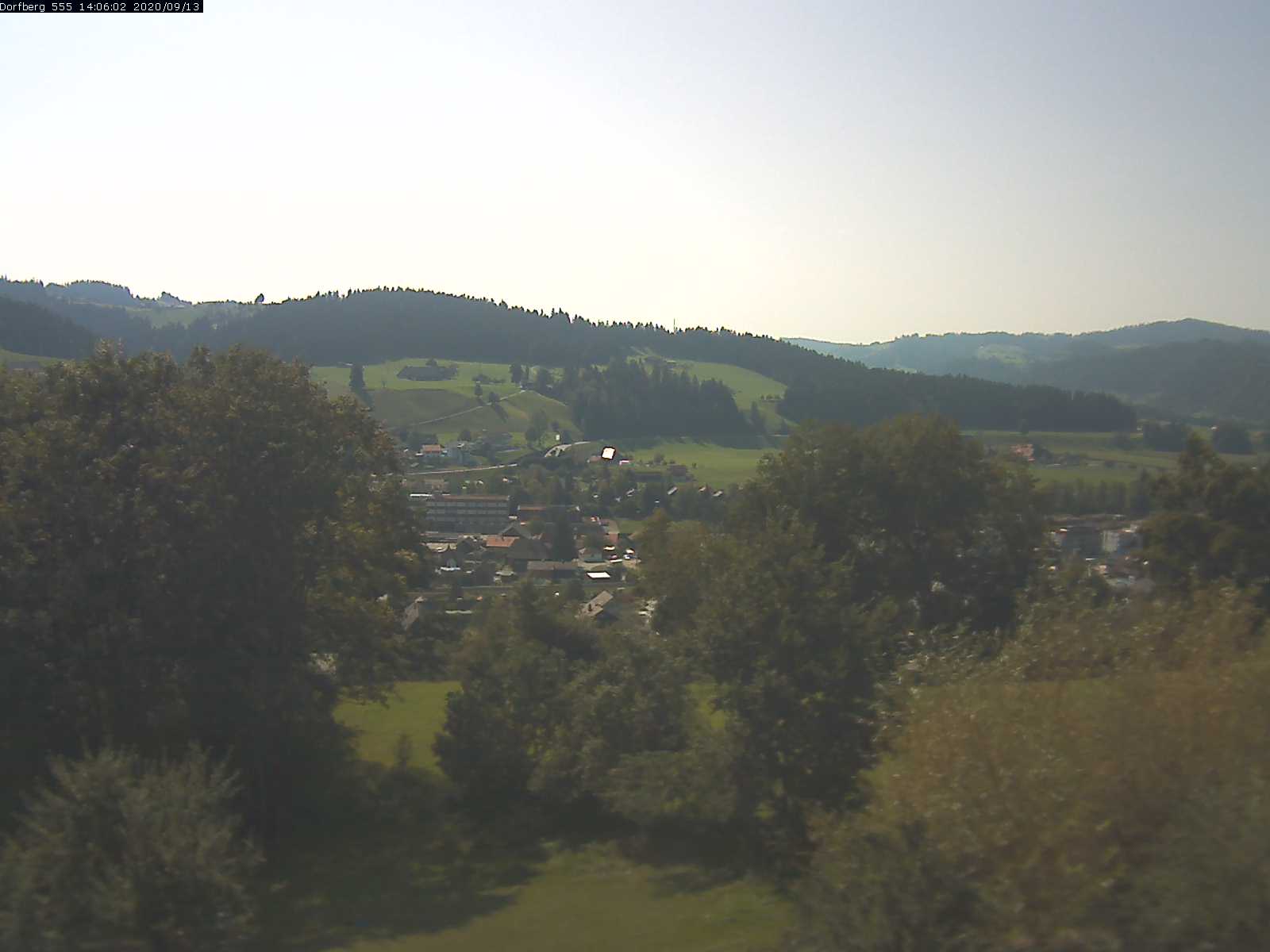 Webcam-Bild: Aussicht vom Dorfberg in Langnau 20200913-140601