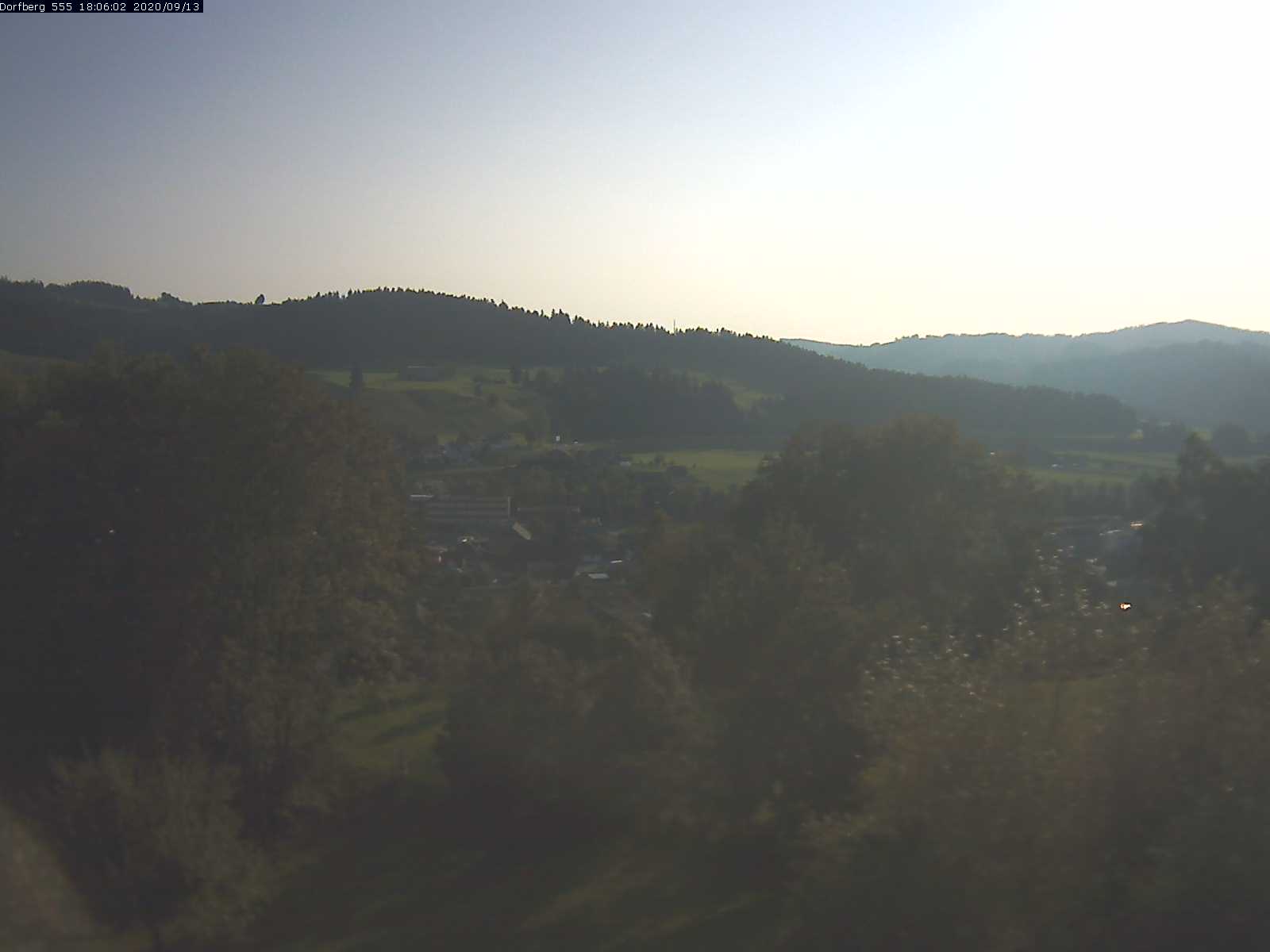 Webcam-Bild: Aussicht vom Dorfberg in Langnau 20200913-180601
