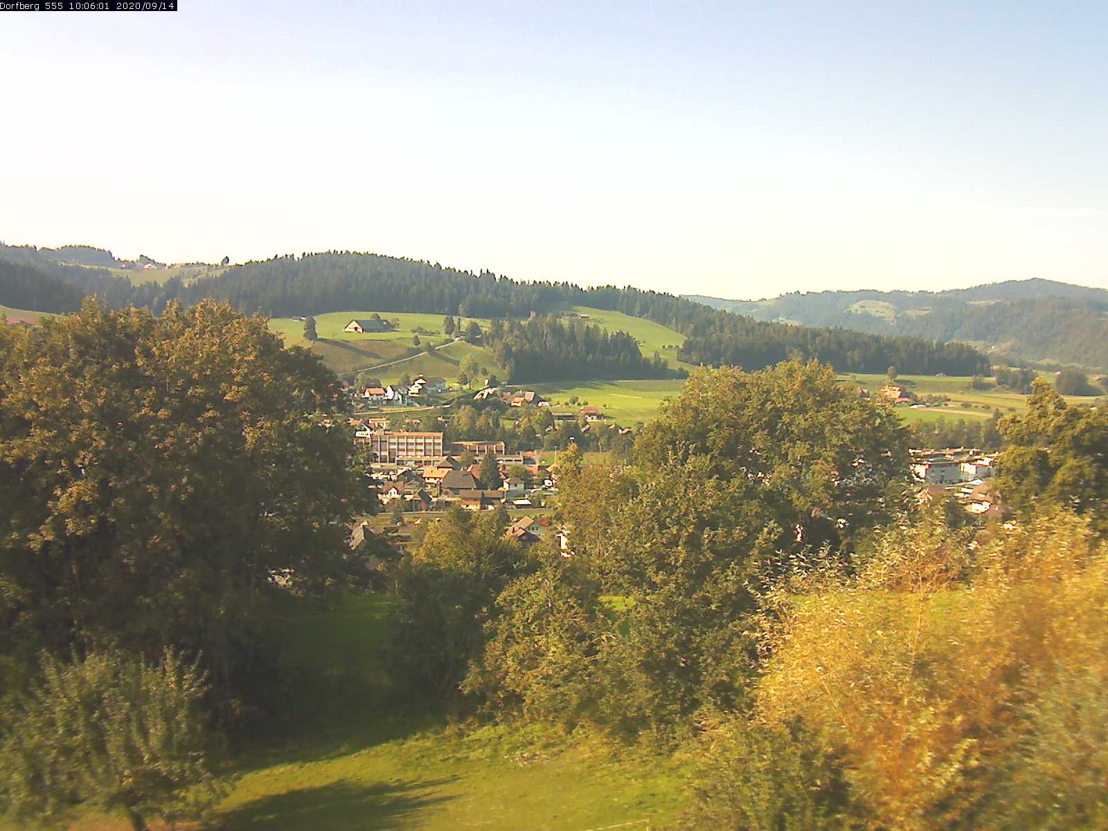 Webcam-Bild: Aussicht vom Dorfberg in Langnau 20200914-100601