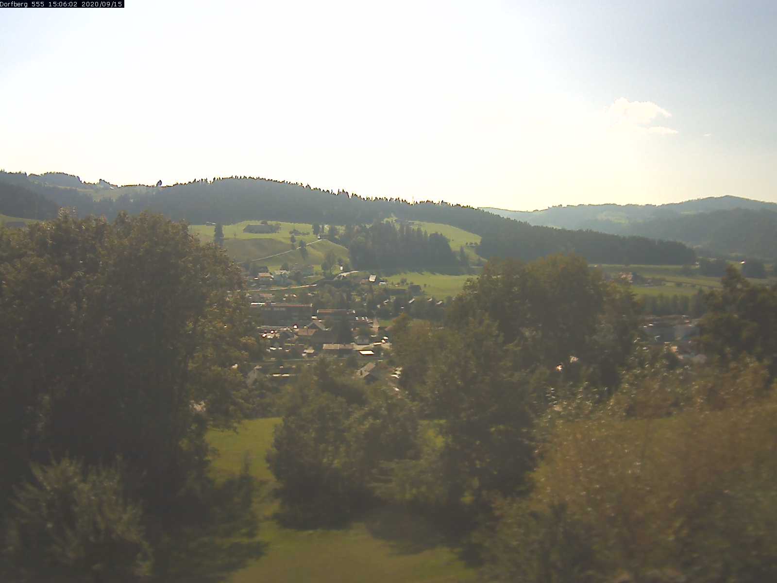 Webcam-Bild: Aussicht vom Dorfberg in Langnau 20200915-150601