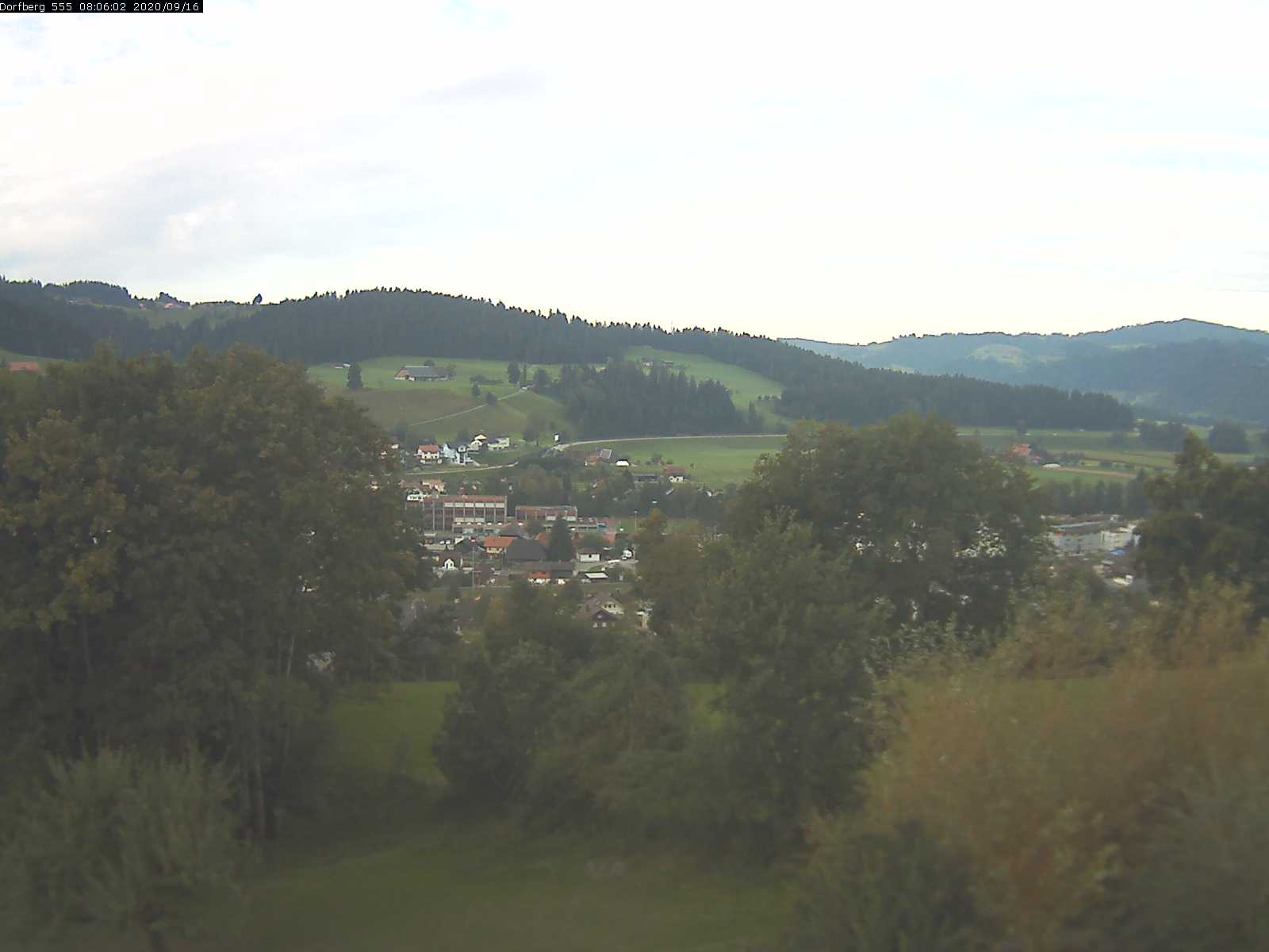 Webcam-Bild: Aussicht vom Dorfberg in Langnau 20200916-080601