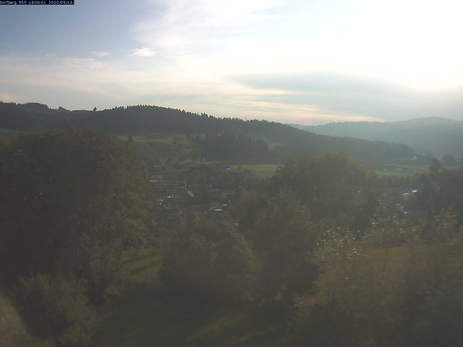 Webcam-Bild: Aussicht vom Dorfberg in Langnau 20200916-180601