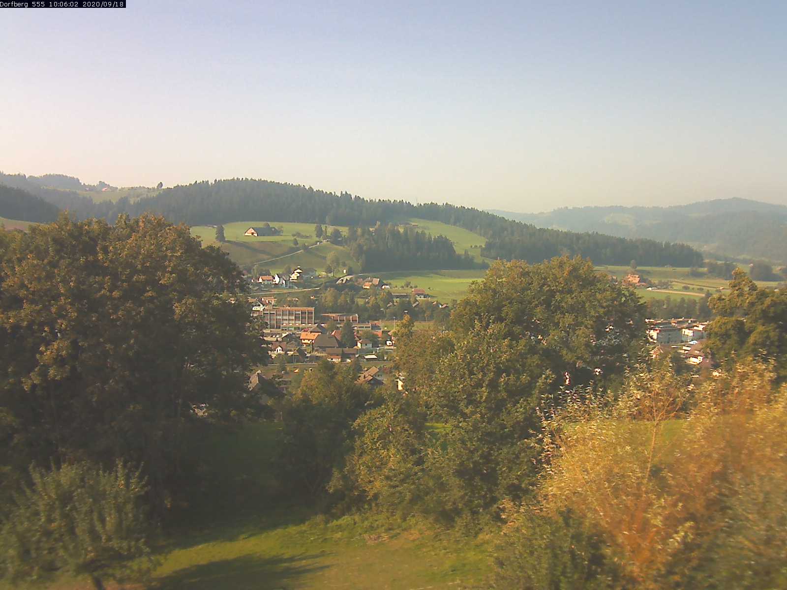 Webcam-Bild: Aussicht vom Dorfberg in Langnau 20200918-100601