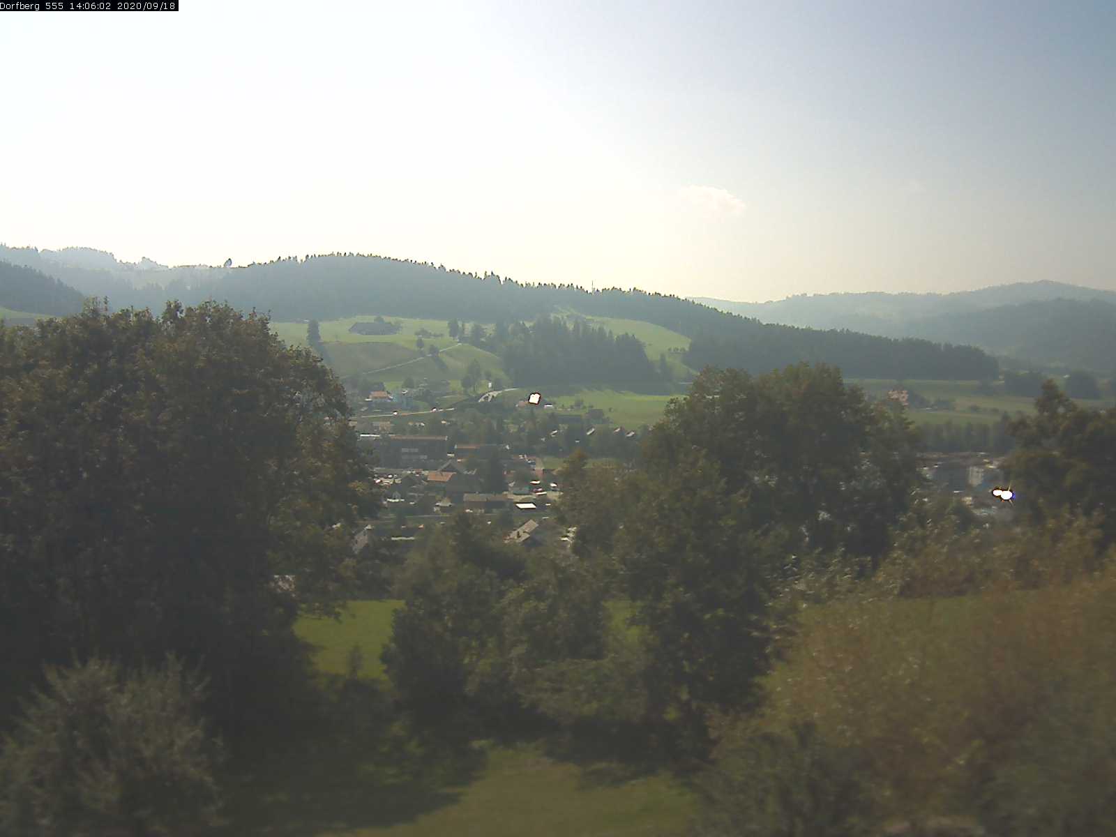 Webcam-Bild: Aussicht vom Dorfberg in Langnau 20200918-140602