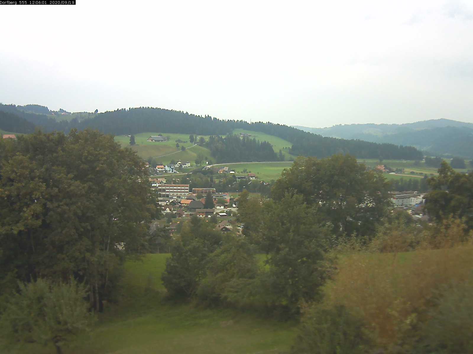 Webcam-Bild: Aussicht vom Dorfberg in Langnau 20200919-120601