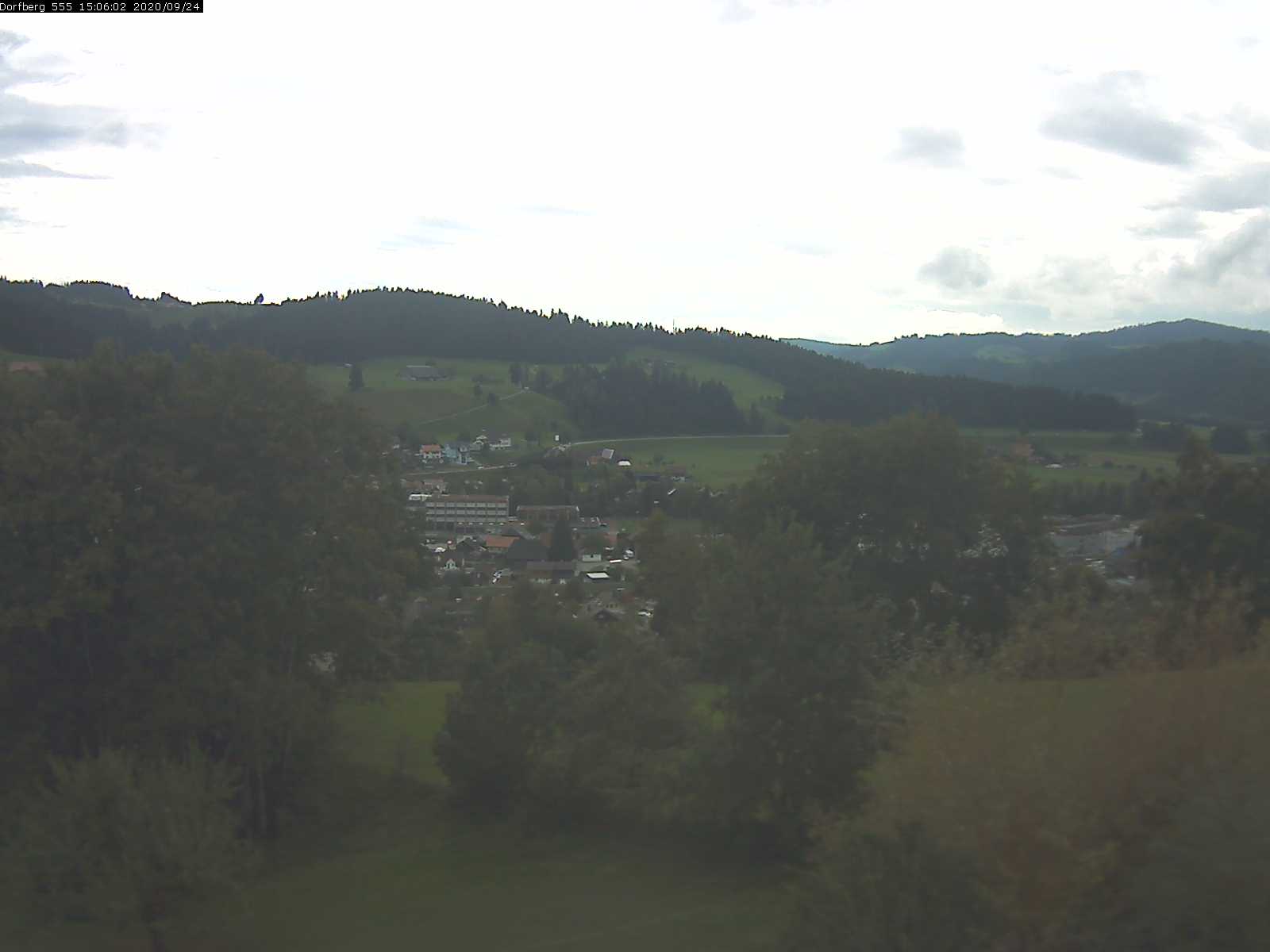 Webcam-Bild: Aussicht vom Dorfberg in Langnau 20200924-150601