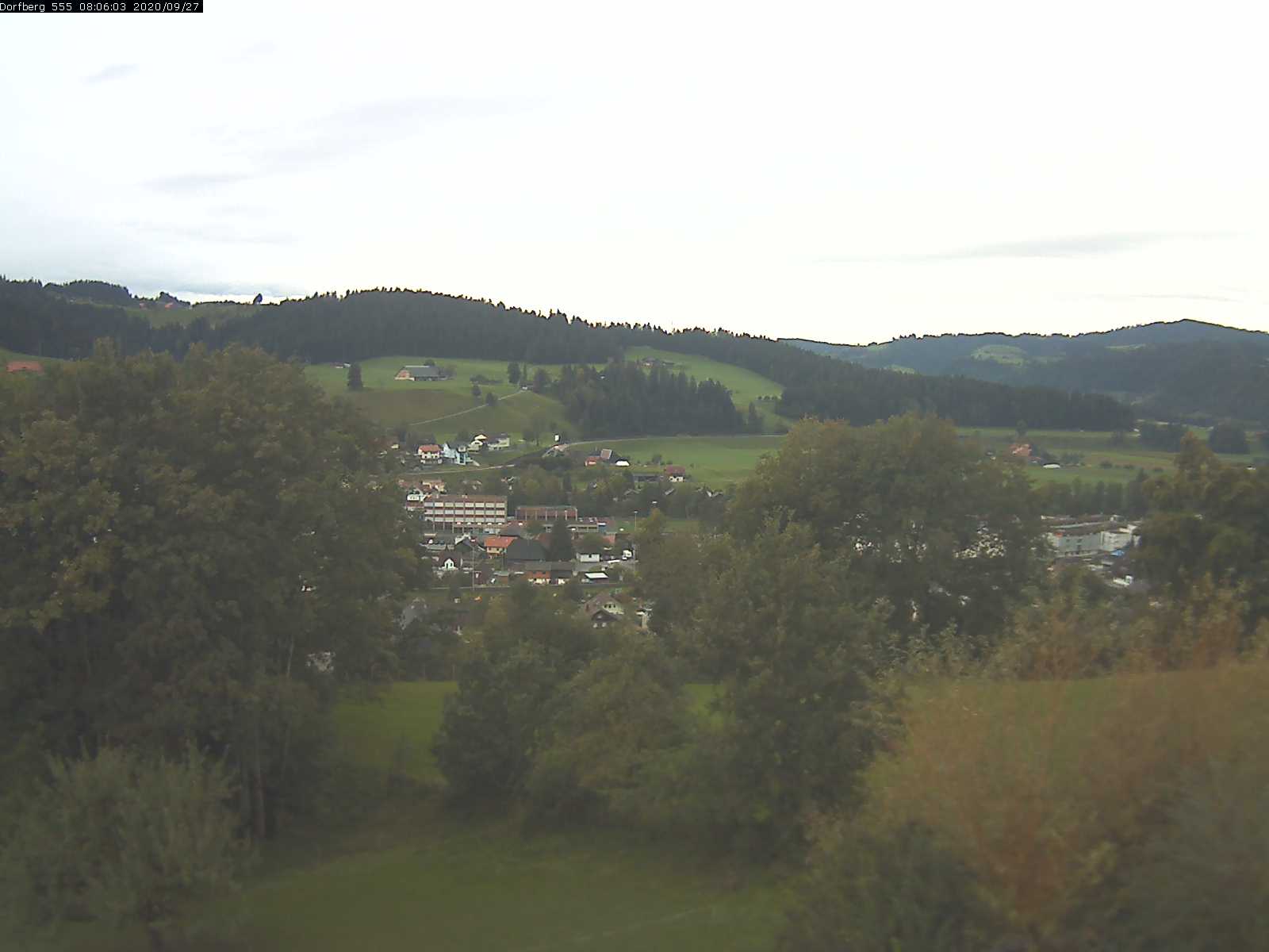 Webcam-Bild: Aussicht vom Dorfberg in Langnau 20200927-080602